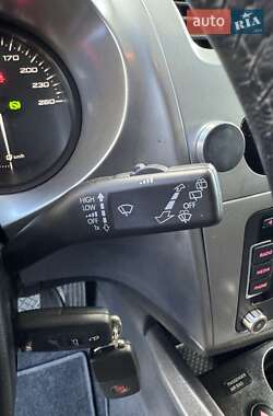 Хэтчбек SEAT Leon 2010 в 