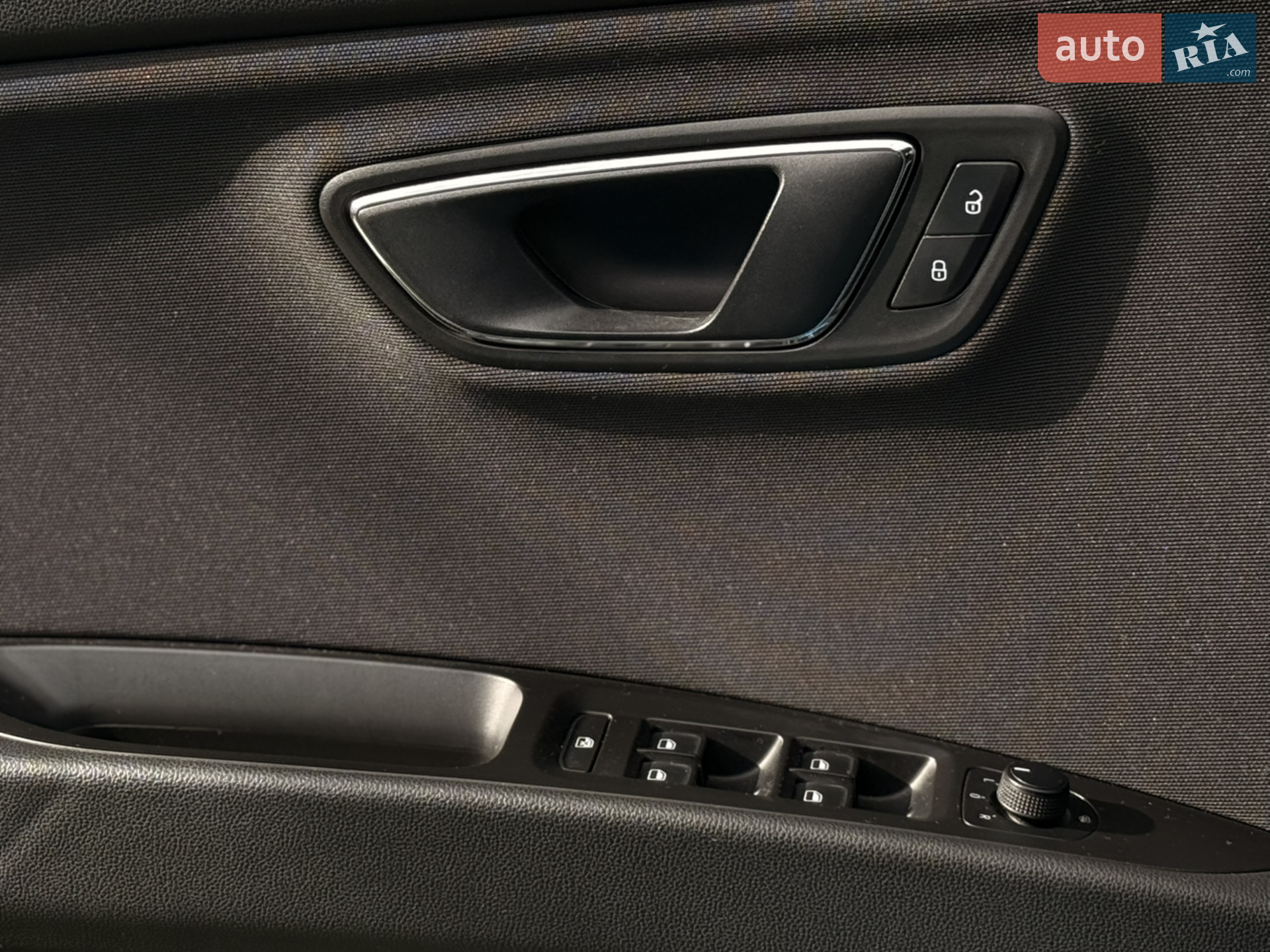 2015 SEAT Leon - мініатюра 13