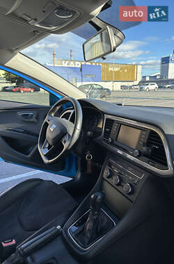 Хэтчбек SEAT Leon 2013 в 