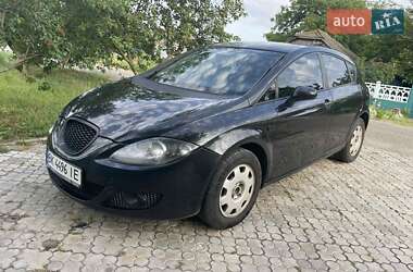 Хетчбек SEAT Leon 2007 в Миколаєві