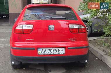 Хетчбек SEAT Leon 2003 в  фото 4 Хетчбек SEAT Leon 2003 в