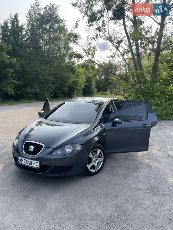 Хэтчбек SEAT Leon 2006 в Звягеле фото 3 Хэтчбек SEAT Leon 2006 в Звягеле
