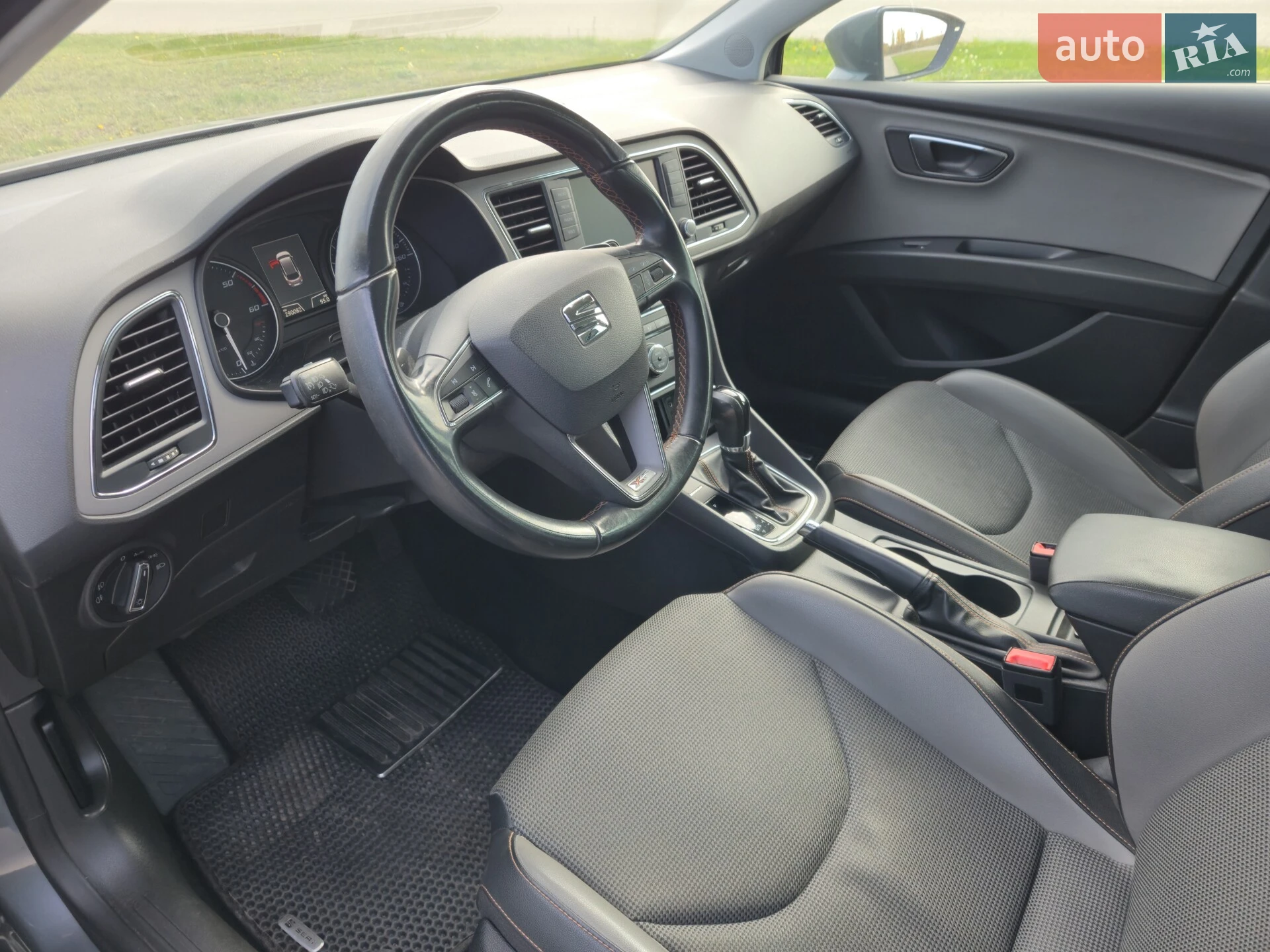2015 SEAT Leon - мініатюра 9