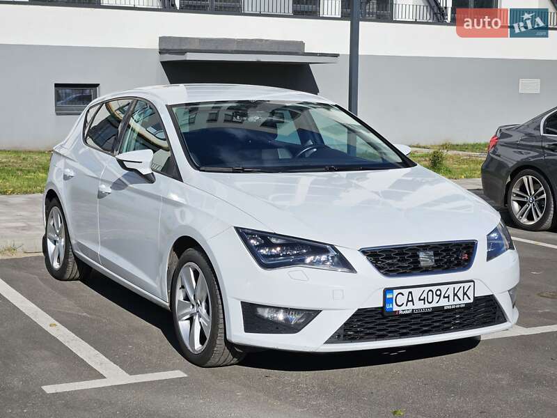 Хэтчбек SEAT Leon 2013 в Черкассах фото Хэтчбек SEAT Leon 2013 в Черкассах