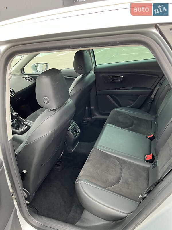 Универсал SEAT Leon 2015 в Ирпене