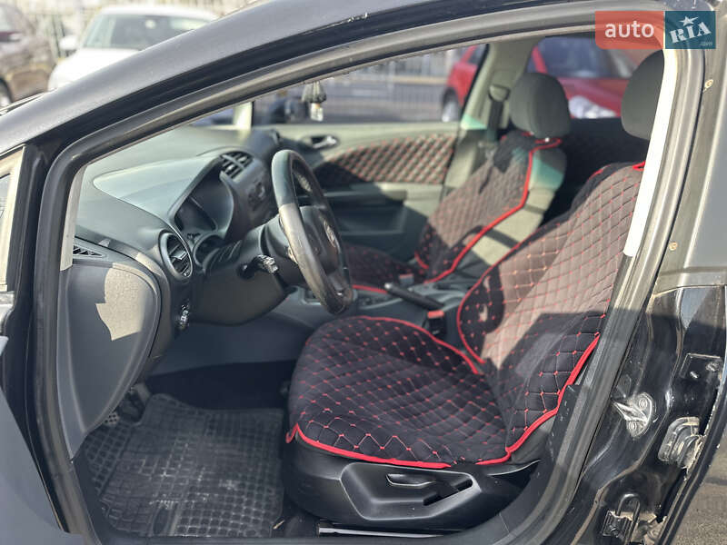 Хэтчбек SEAT Leon 2006 в Киеве фото 14 Хэтчбек SEAT Leon 2006 в Киеве