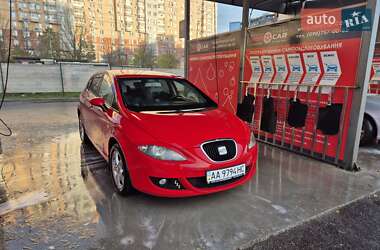 Хетчбек SEAT Leon 2008 в Києві