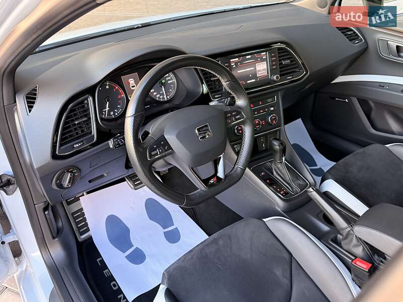 Хэтчбек SEAT Leon 2016 в Киеве фото 30 Хэтчбек SEAT Leon 2016 в Киеве