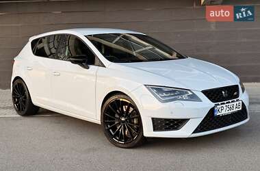 Хэтчбек SEAT Leon 2016 в Киеве