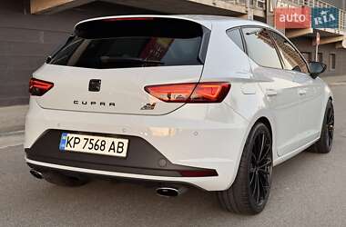 Хэтчбек SEAT Leon 2016 в Киеве