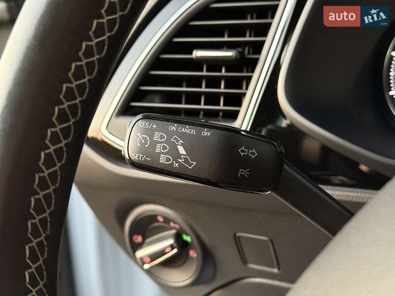 Хэтчбек SEAT Leon 2016 в Киеве фото 39 Хэтчбек SEAT Leon 2016 в Киеве