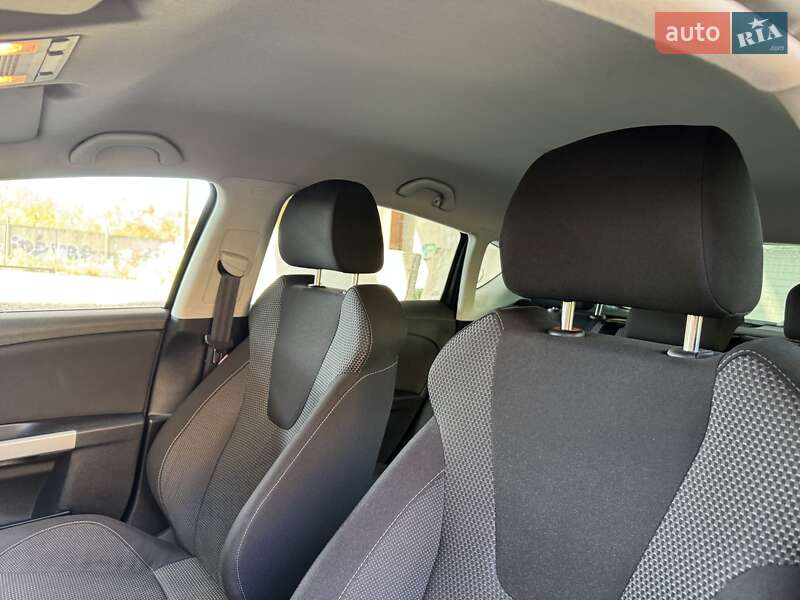 Хетчбек SEAT Leon 2010 в Луцьку