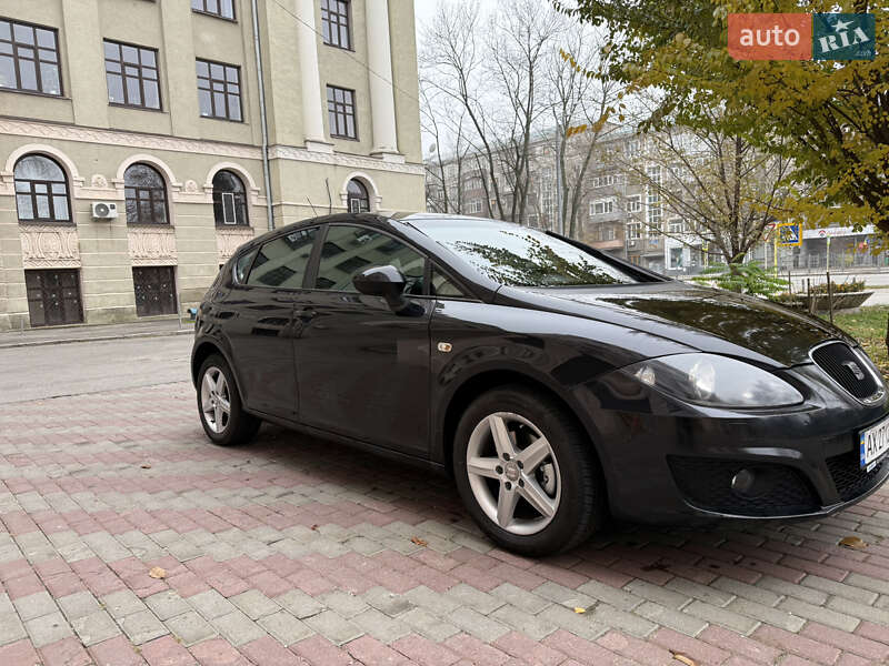 Хэтчбек SEAT Leon 2011 в Харькове фото 3 Хэтчбек SEAT Leon 2011 в Харькове