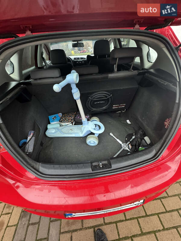 Хетчбек SEAT Leon 2011 в Михайлівці-Рубежівці фото 4 Хетчбек SEAT Leon 2011 в Михайлівці-Рубежівці