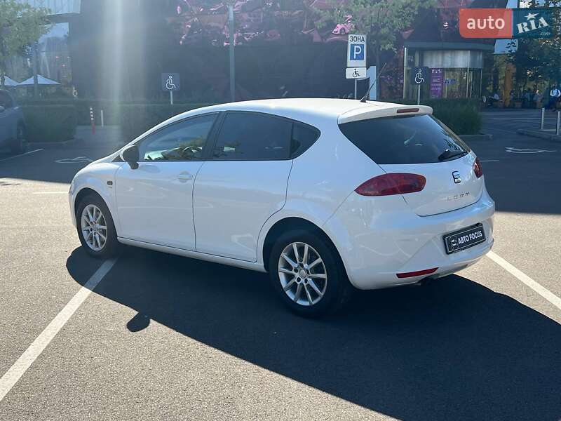 Хэтчбек SEAT Leon 2011 в Киеве фото 5 Хэтчбек SEAT Leon 2011 в Киеве