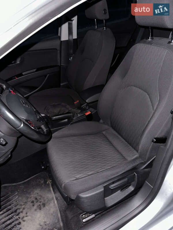 Універсал SEAT Leon 2016 в Львові фото 9 Універсал SEAT Leon 2016 в Львові