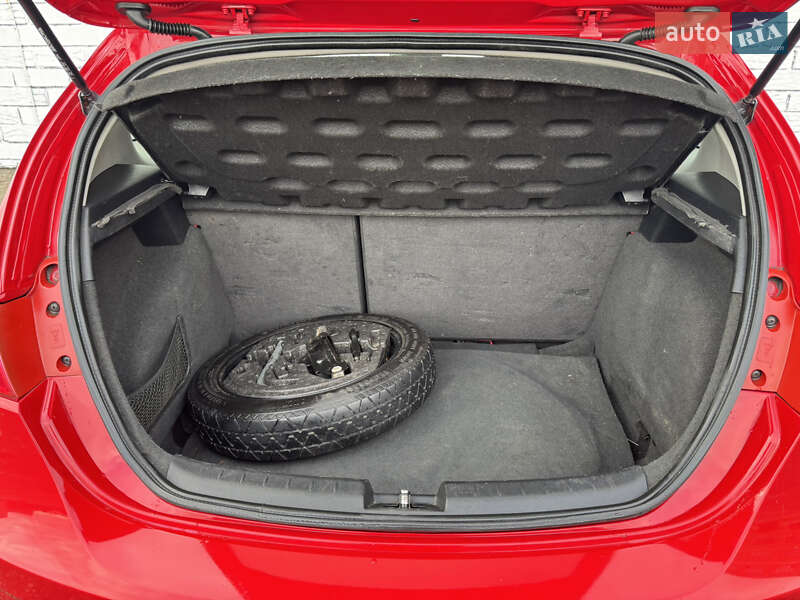 Хетчбек SEAT Leon 2011 в Києві фото 16 Хетчбек SEAT Leon 2011 в Києві