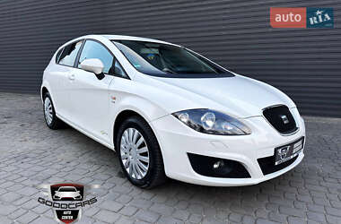 Хэтчбек SEAT Leon 2012 в Каменском