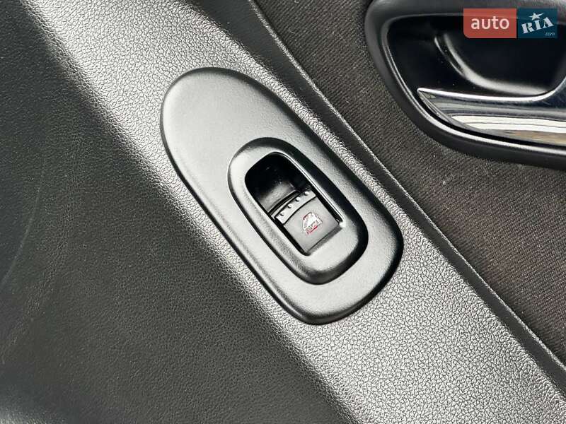 Хэтчбек SEAT Leon 2004 в Ахтырке фото 32 Хэтчбек SEAT Leon 2004 в Ахтырке