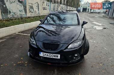 Хэтчбек SEAT Leon 2007 в Киеве