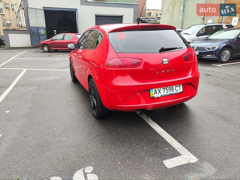 Хэтчбек SEAT Leon 2011 в Виннице