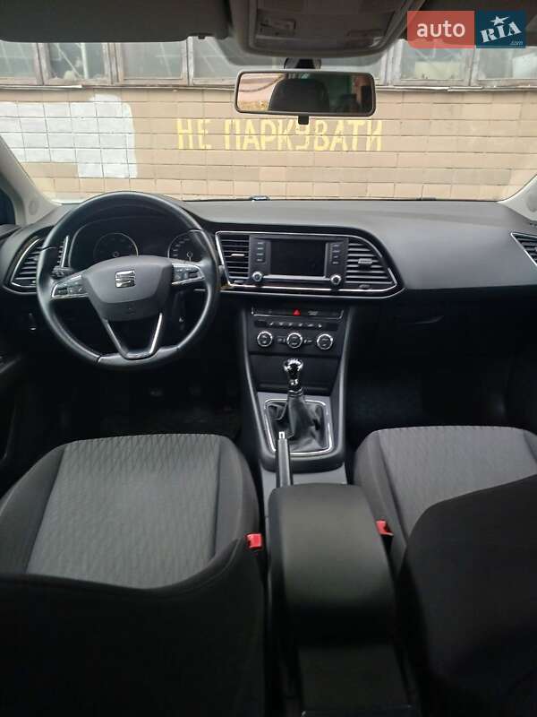 Хэтчбек SEAT Leon 2013 в Киеве