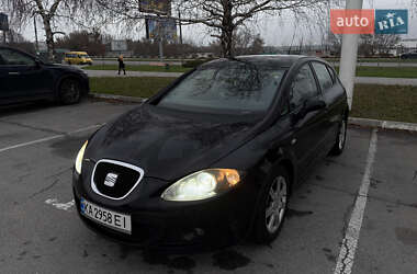 Хэтчбек SEAT Leon 2006 в Запорожье