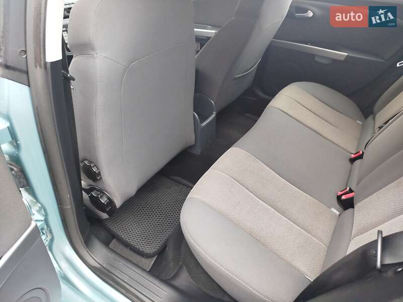 Хетчбек SEAT Leon 2009 в Рівному