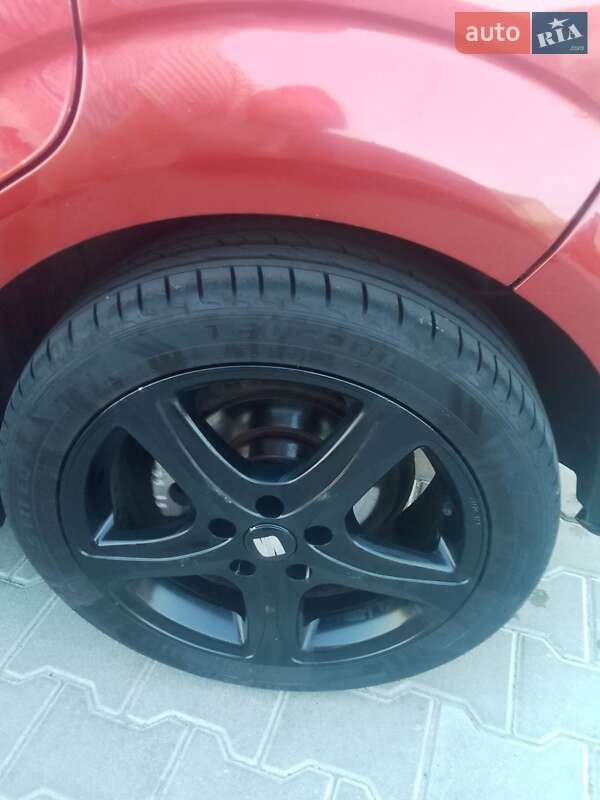 Хэтчбек SEAT Leon 2007 в Трускавце
