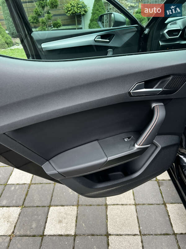 Хетчбек SEAT Leon 2020 в Стрию фото 40 Хетчбек SEAT Leon 2020 в Стрию
