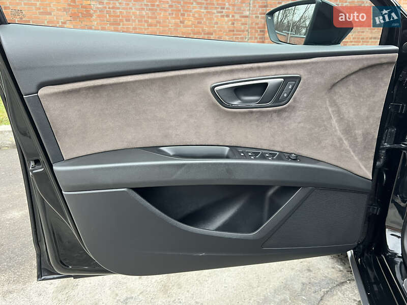 Універсал SEAT Leon 2016 в Дрогобичі