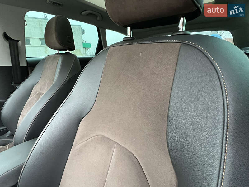 Універсал SEAT Leon 2016 в Дрогобичі