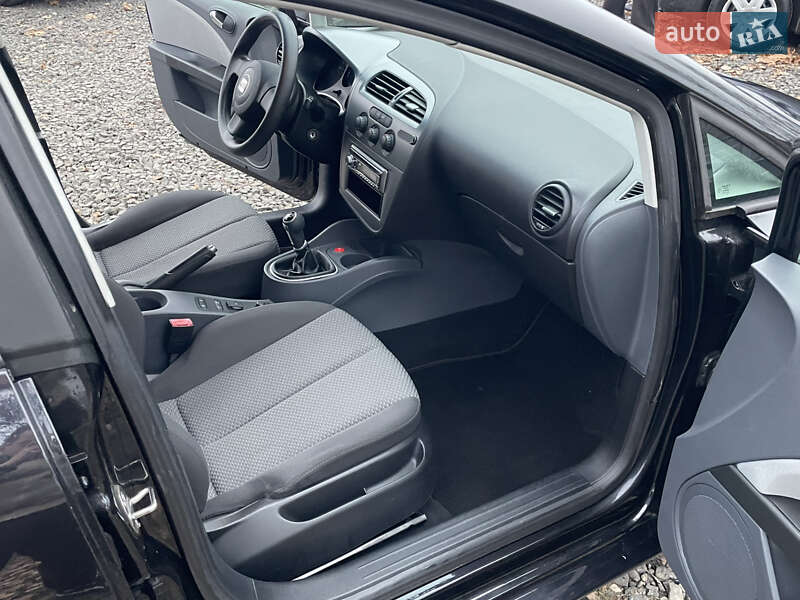 Хэтчбек SEAT Leon 2006 в Луцке фото 17 Хэтчбек SEAT Leon 2006 в Луцке