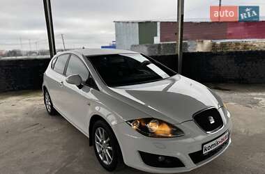 Хэтчбек SEAT Leon 2010 в Виннице
