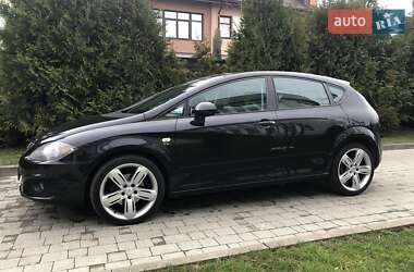 Хэтчбек SEAT Leon 2010 в Львове