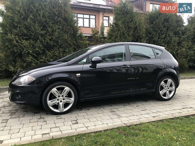 Хетчбек SEAT Leon 2010 в Львові