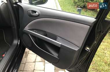 Хэтчбек SEAT Leon 2010 в Львове