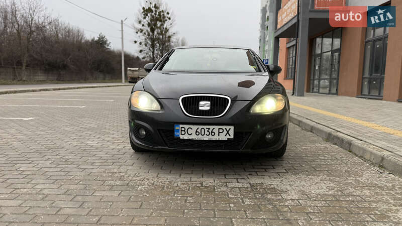 SEAT Leon 2010 SEAT Leon 2010