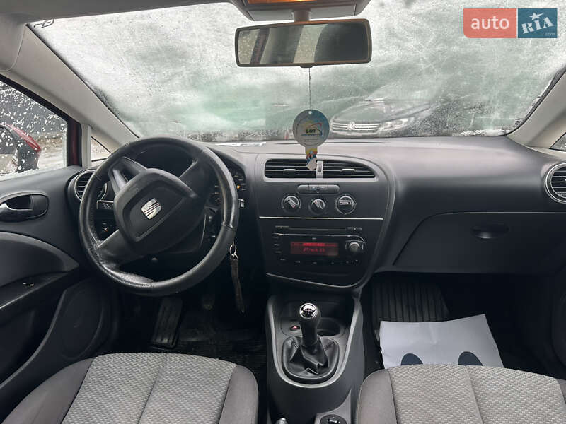 Хэтчбек SEAT Leon 2009 в Нежине фото 27 Хэтчбек SEAT Leon 2009 в Нежине