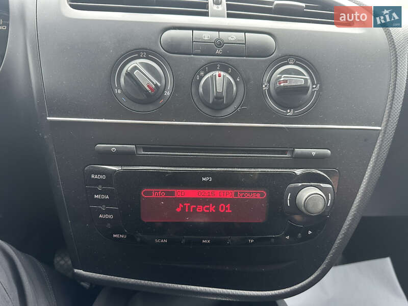 Хэтчбек SEAT Leon 2009 в Нежине фото 35 Хэтчбек SEAT Leon 2009 в Нежине