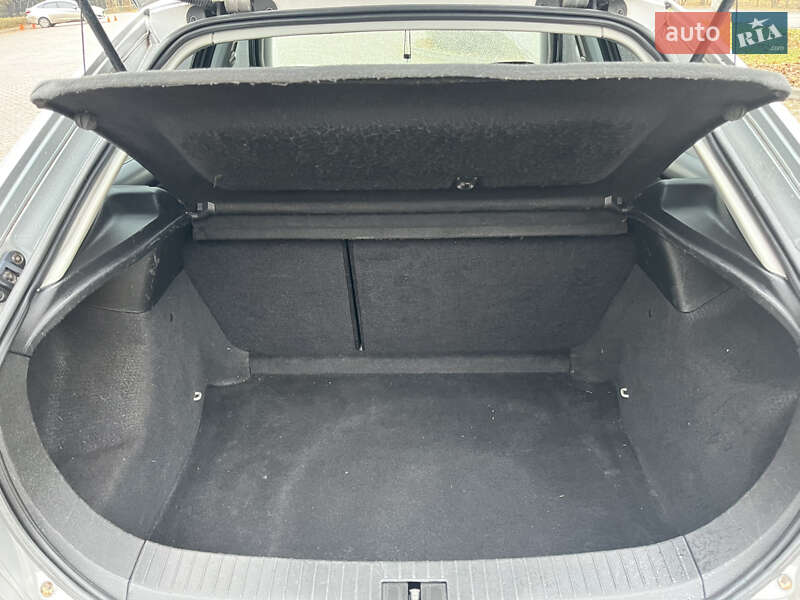 Хетчбек SEAT Leon 2004 в Миргороді фото 18 Хетчбек SEAT Leon 2004 в Миргороді