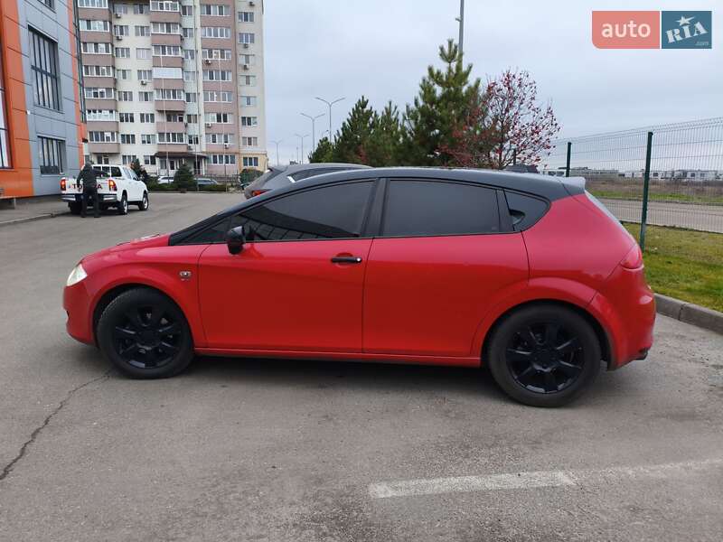 Хэтчбек SEAT Leon 2008 в Днепре