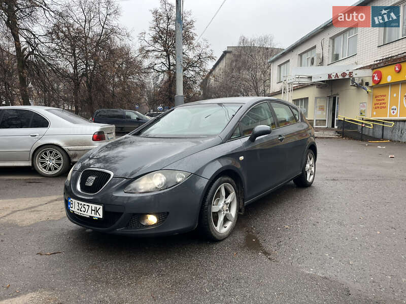 Хэтчбек SEAT Leon 2006 в Харькове