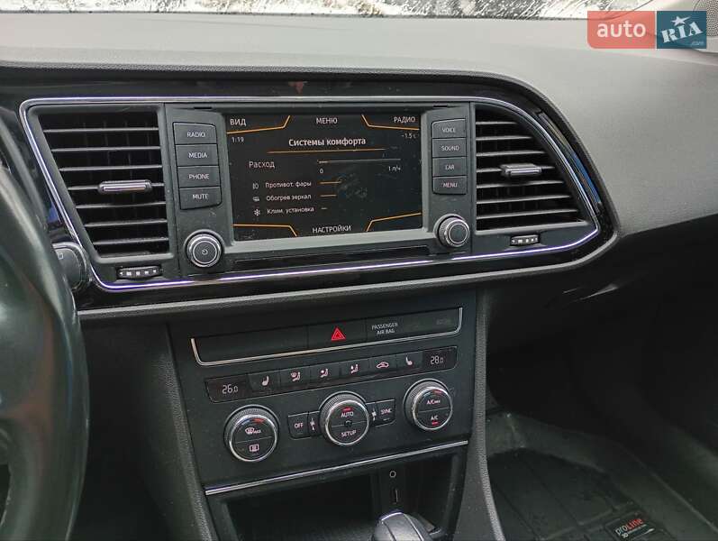 Хэтчбек SEAT Leon 2015 в Киеве