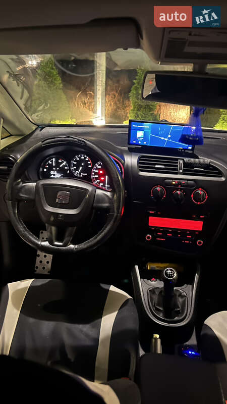 2011 Seat Leon, VIN VSSZZZ1PZBR024086:plate — фото 1 (autoria)