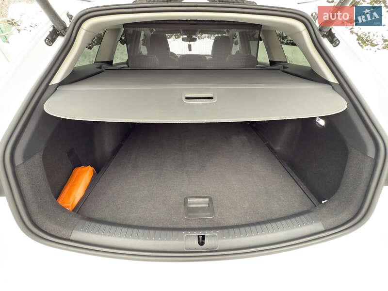 Универсал SEAT Leon 2022 в Луцке