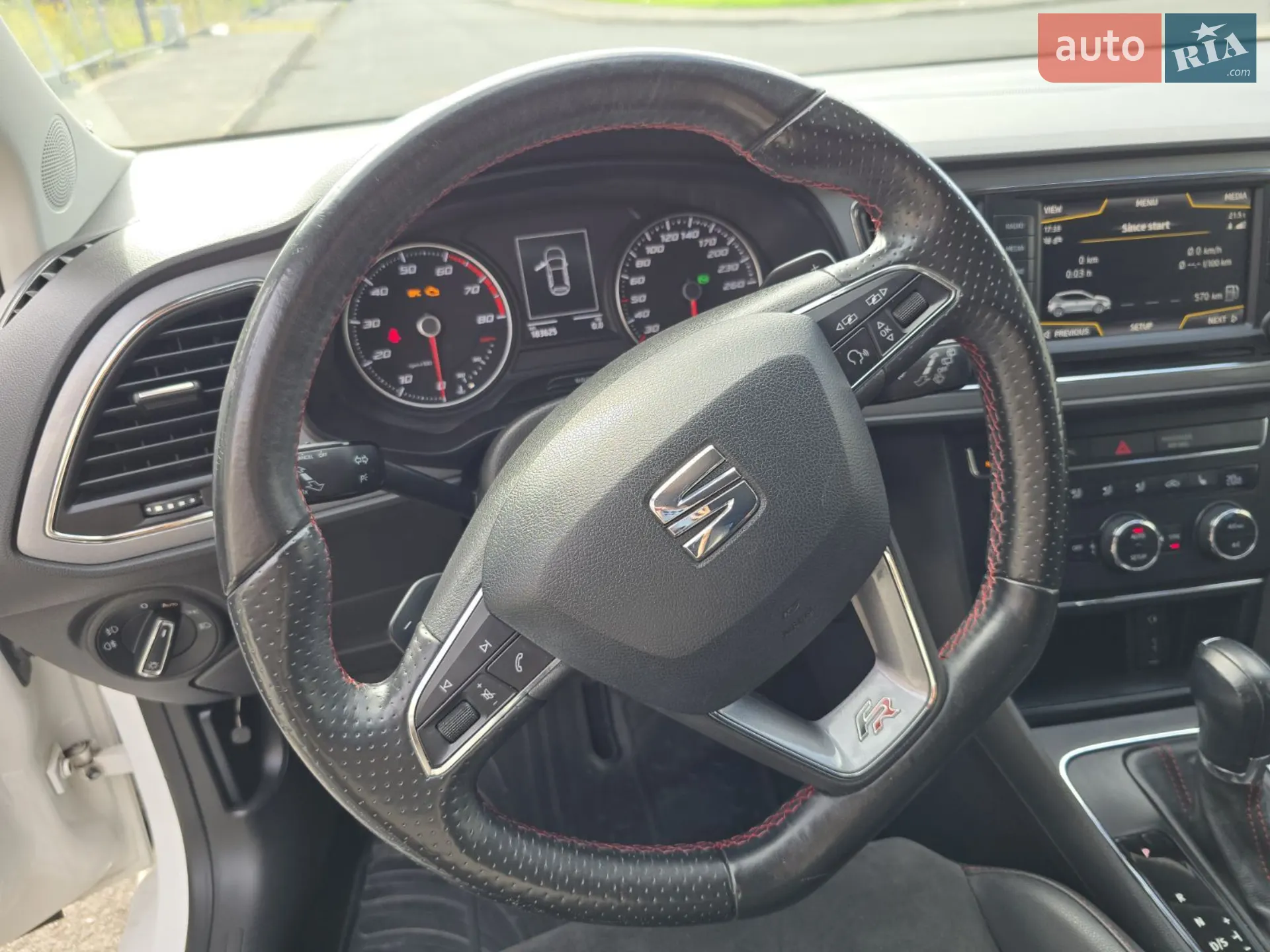 2015 SEAT Leon - мініатюра 2