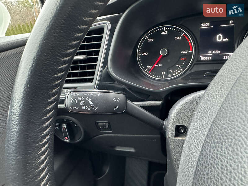 Хетчбек SEAT Leon 2013 в Харкові