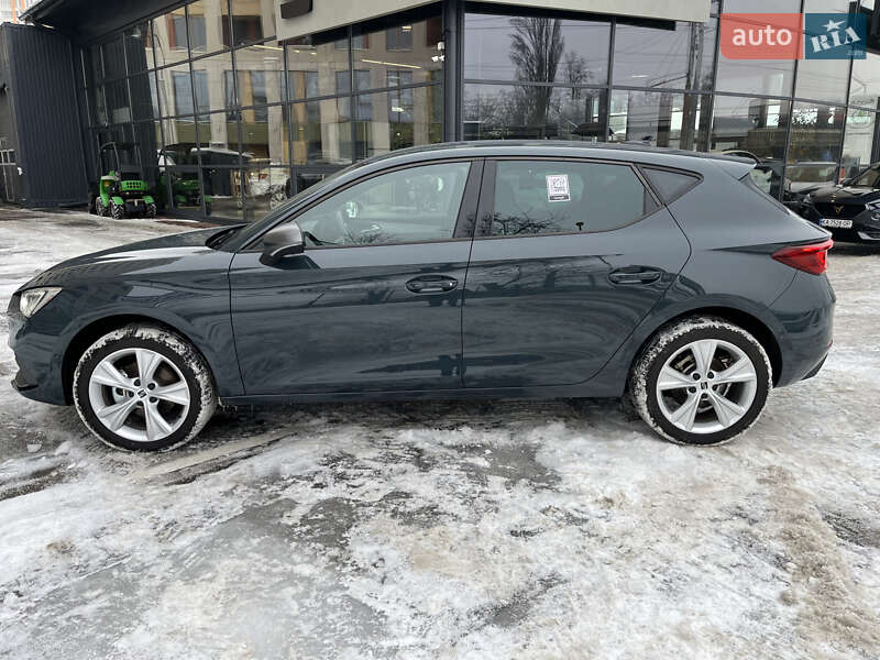 Хэтчбек SEAT Leon 2025 в Киеве фото 6 Хэтчбек SEAT Leon 2025 в Киеве