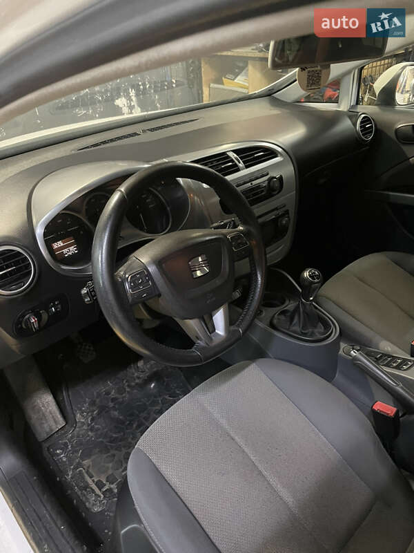 Хетчбек SEAT Leon 2010 в Львові